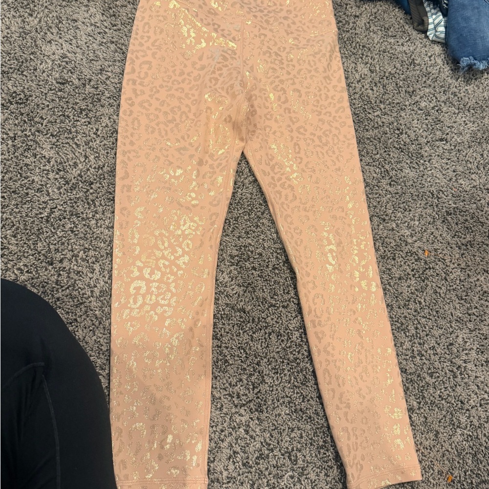 ZYIA Peachy Pink Leggings with Gold Leopard Accents BNWOT
